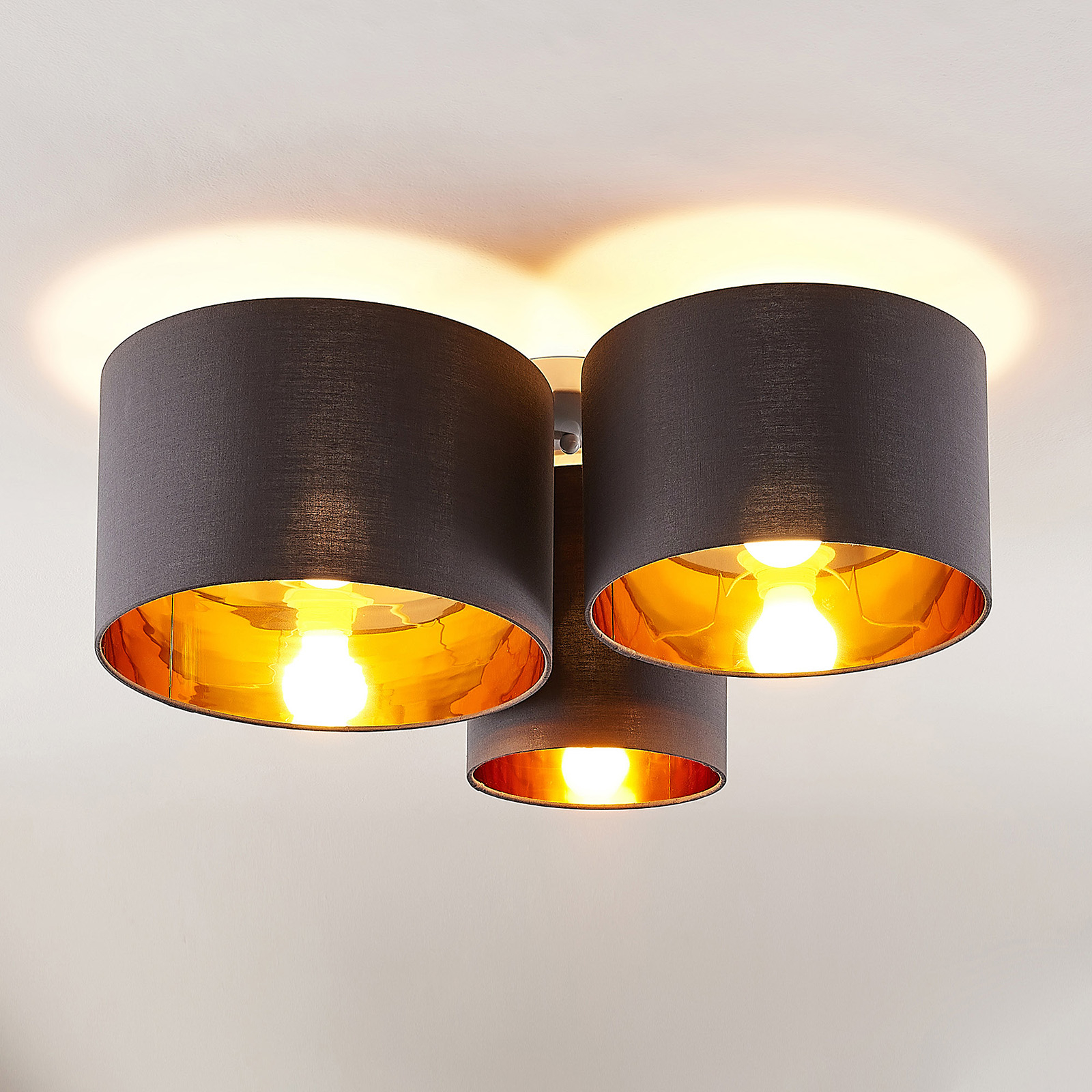 Lindby Laurenz ceiling light, 3-bulb, grey/gold, textile